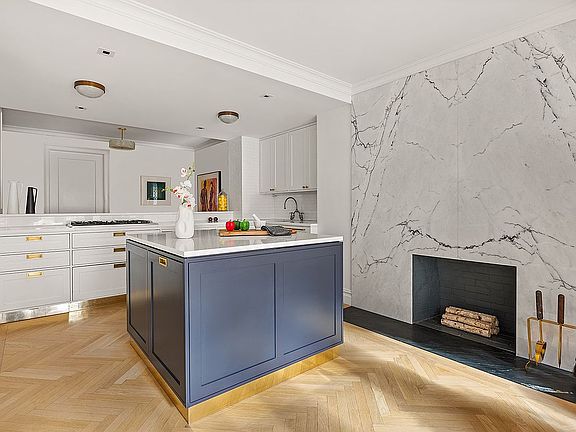 5th image of 225 E 73rd St #8BC