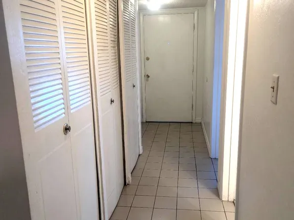 20400 NW 7th Ave, Miami Gardens, FL