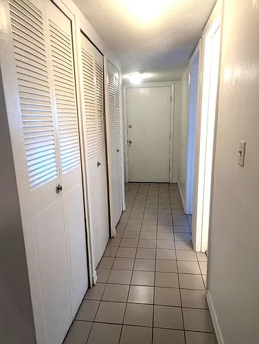 20400 NW 7th Ave Photo 1
