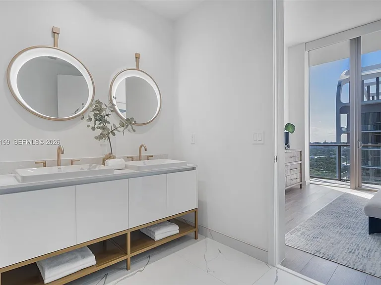 2655 S Bayshore Dr #1911 — Photo 26