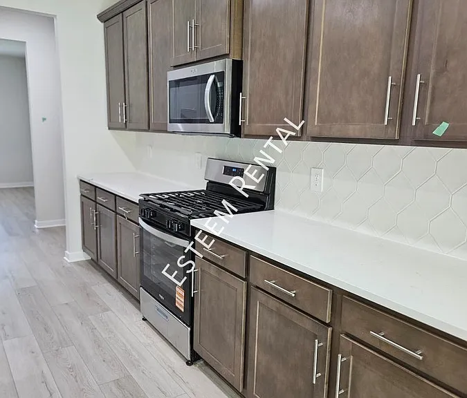 1147 Winding Spring Dr — Photo 4