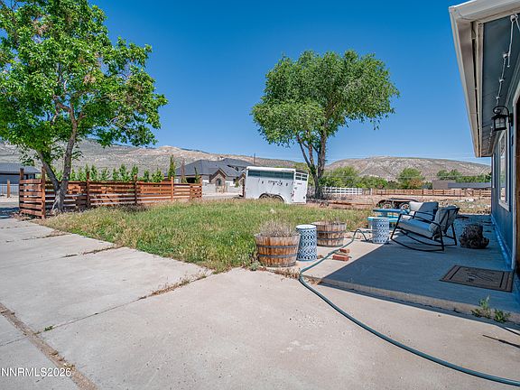 4th image of 3559 Cherokee Dr