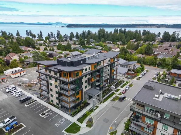 2520 Hackett Cres #101, Central Saanich, BC V8M 0B9