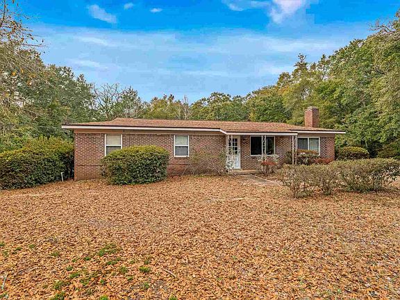3rd image of 5209 Parkway Dr