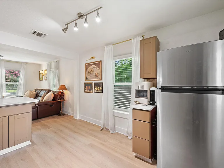 1103 Brass St #A — Photo 13