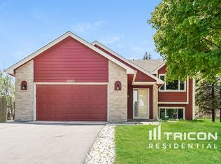 12015 60th Pl N, Plymouth, MN 55442