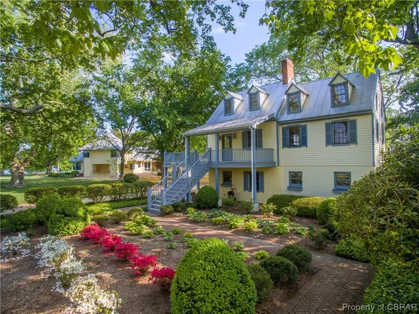 756 Myrtle Grove Ln, Foster, VA 23056