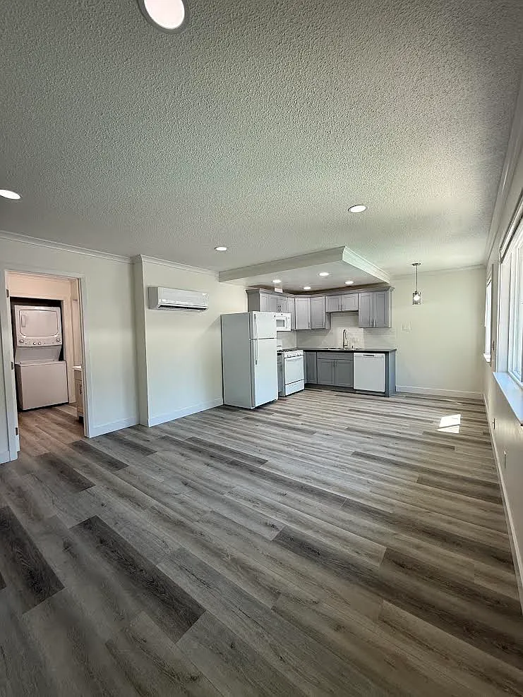 1 bed, 650 sqft, $1,695 — Photo 3