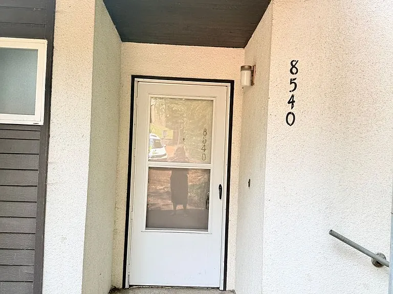 PLF1147 — Photo 1