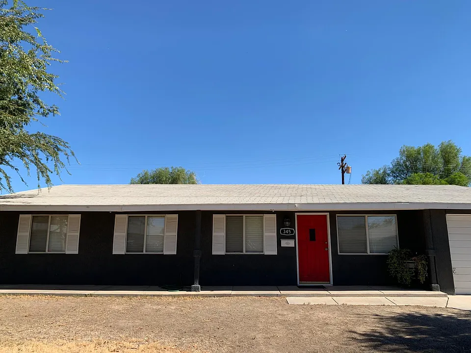 345 W Magnolia St