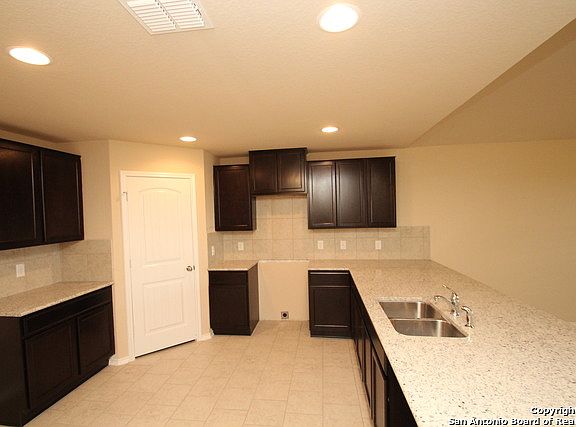 4th image of 4011 Goliad Frd