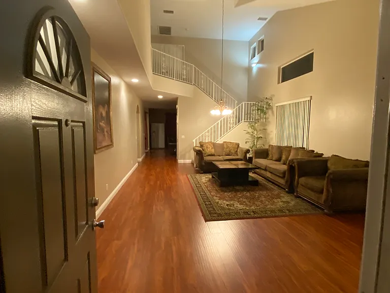 21042 Saticoy St — Photo 2