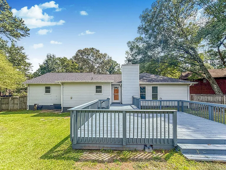 2407 Josh Ct SW — Photo 26