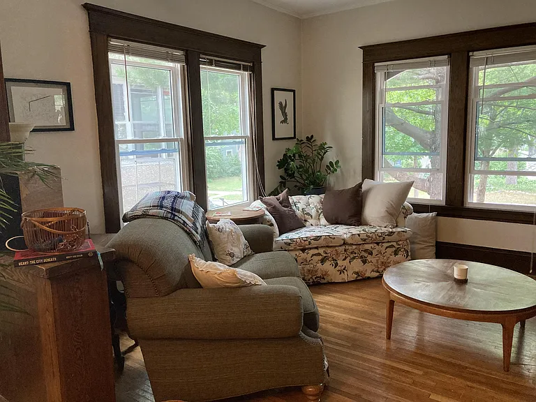 2549 Fillmore St NE #1 — Photo 3