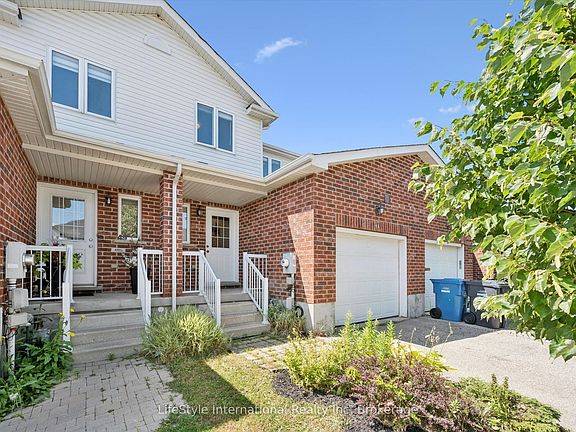 4th image of 47 Hasler Cres