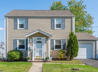 263 Valley Rd, Clifton, NJ 07013