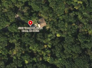 5193 Vassar Rd, Grand Blanc, MI 48439