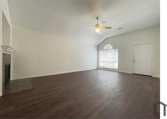 5th image of 12123 Glen Crossing Cir