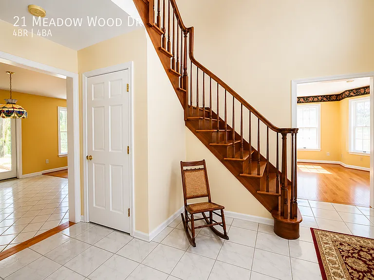 21 Meadow Wood Dr — Photo 5