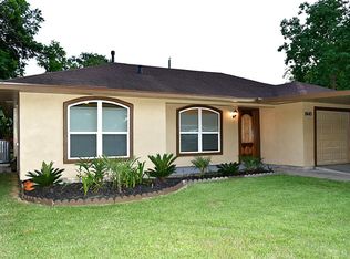 8443 Sonneville Dr, Houston, TX 77080