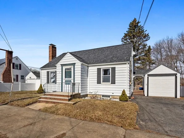 8 Waitt Ave, Lynn, MA 01902