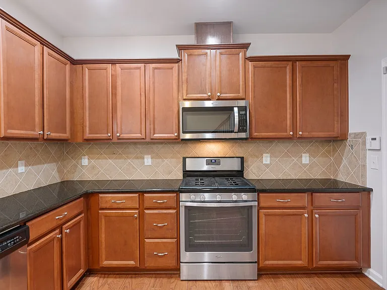 72 Argonaut Dr — Photo 11