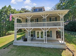 383 Morgan Dr, Hiawassee, GA 30546