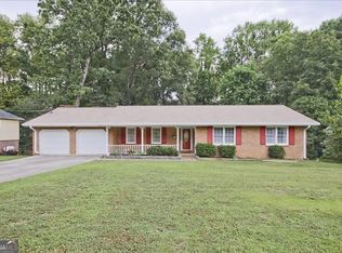 3084 Periwinkle Dr, Snellville, GA 30078