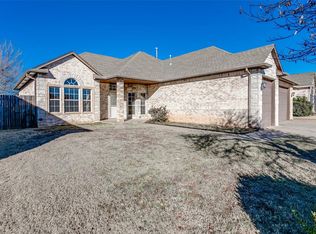 303 E Raleigh Ter, Mustang, OK 73064