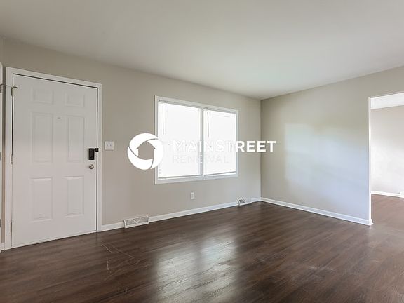 5th image of 3817 S Drumm Ave