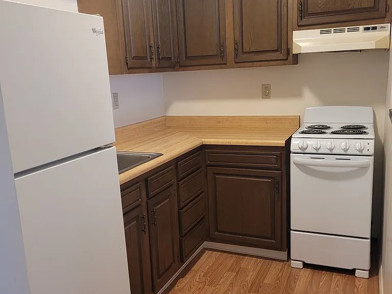 Tanglewood Apartments — Photo 60