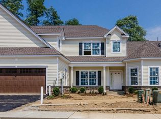 5 Country Club Dr, Randolph, NJ 07869