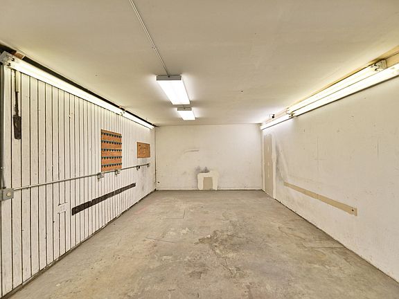 5th image of 1725 N Park Rd