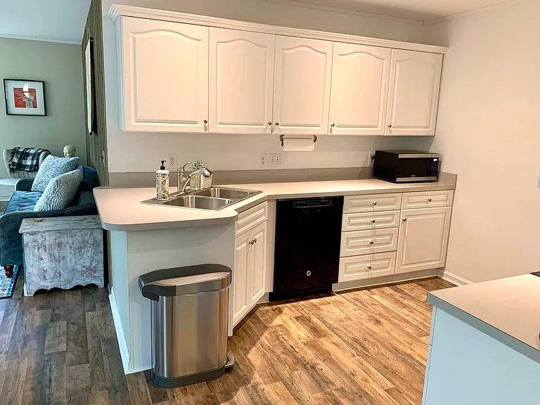 2 Overpeck Ln — Photo 37