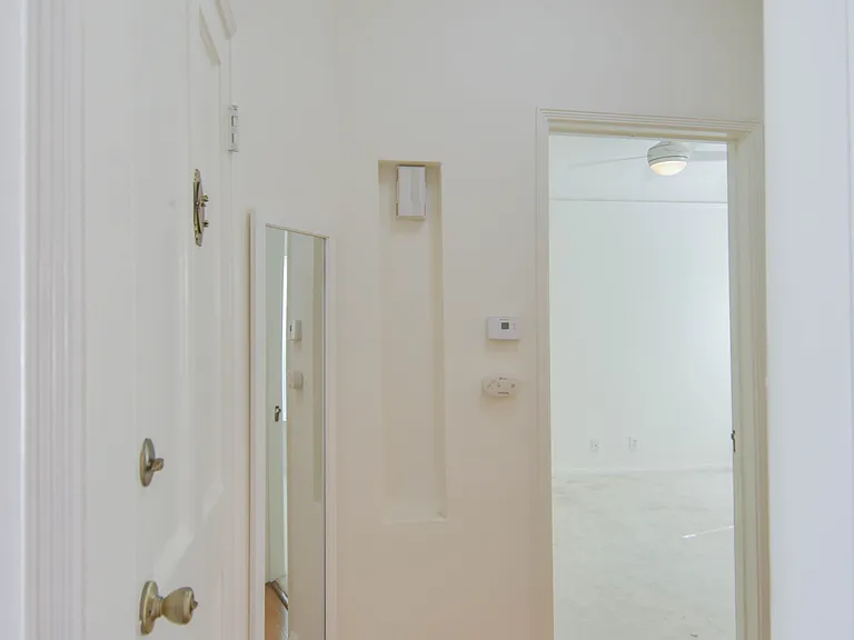 9356 W Olympic Blvd #1/2 — Photo 20