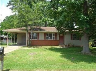 2306 Pine Circle Dr, Pearl, MS 39208