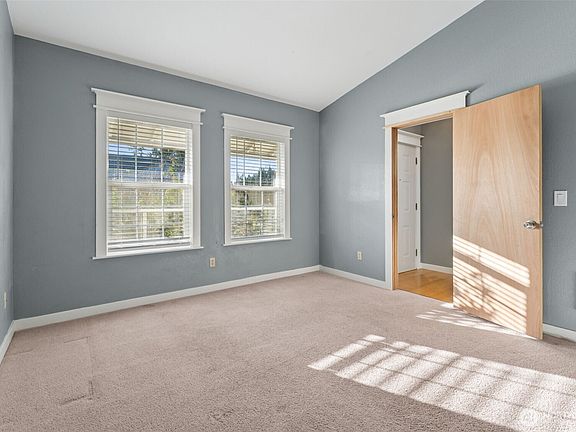 4th image of 26102 49th Avenue Ct E