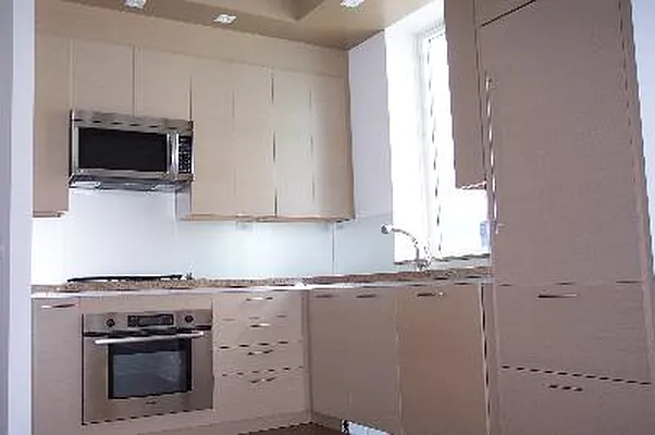 Rented by Corcoran | media 12