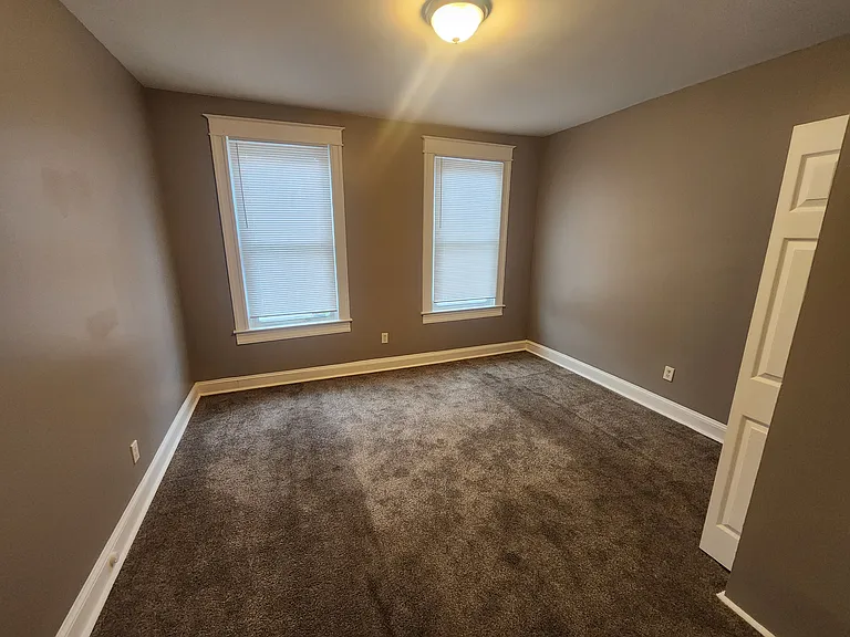 1105 Ashburton St #1 — Photo 11