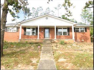 101 White Oak Ln, Little Rock, AR 72227