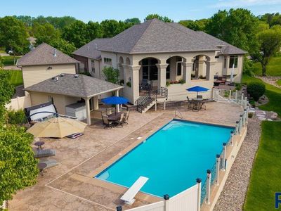 3001 S Saint Francis Ln, Sioux Falls, SD, 57103
