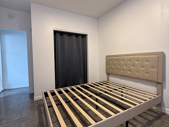 4th image of 120 Avenue V APT 2