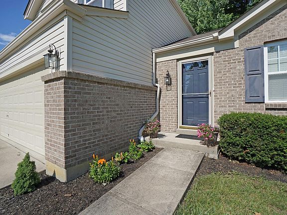 2nd image of 21 Meadowlane Dr