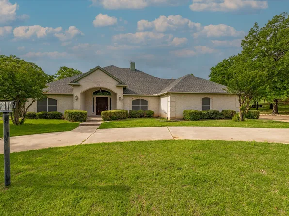 603 Runaway Bay Dr, Runaway Bay, TX 76426