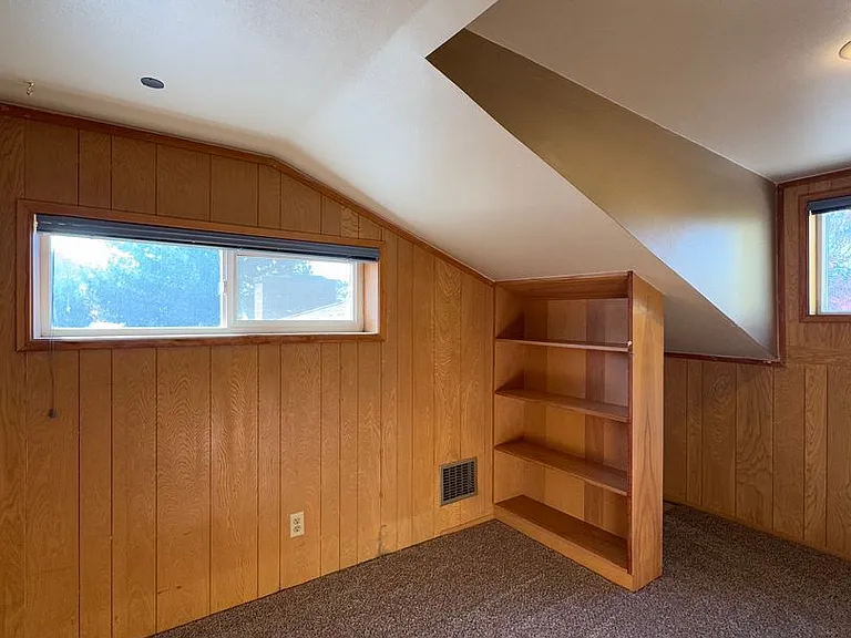 1001 N Brooklane St — Photo 42