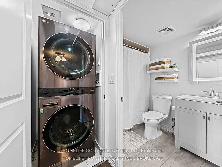 18 Harding Blvd #412 — Photo 17