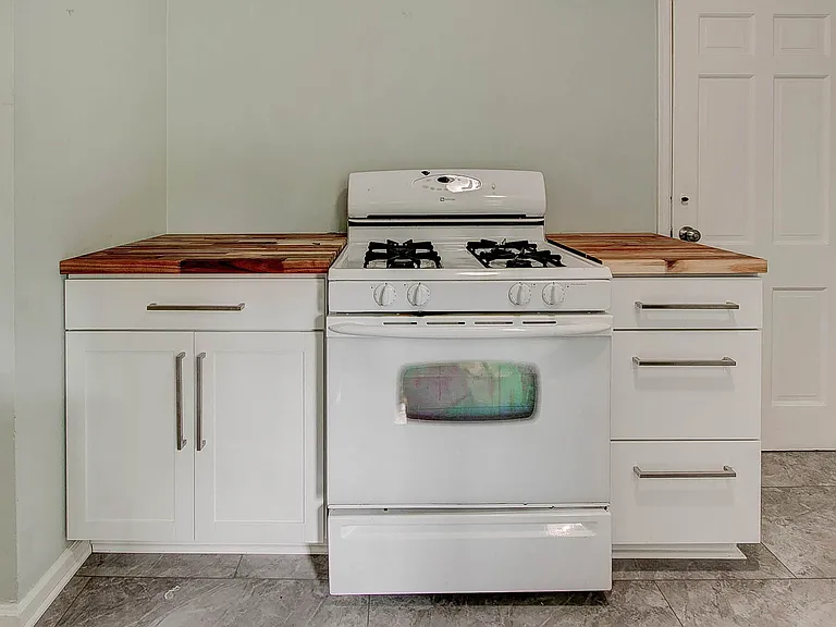 5043 Boulevard Pl — Photo 16