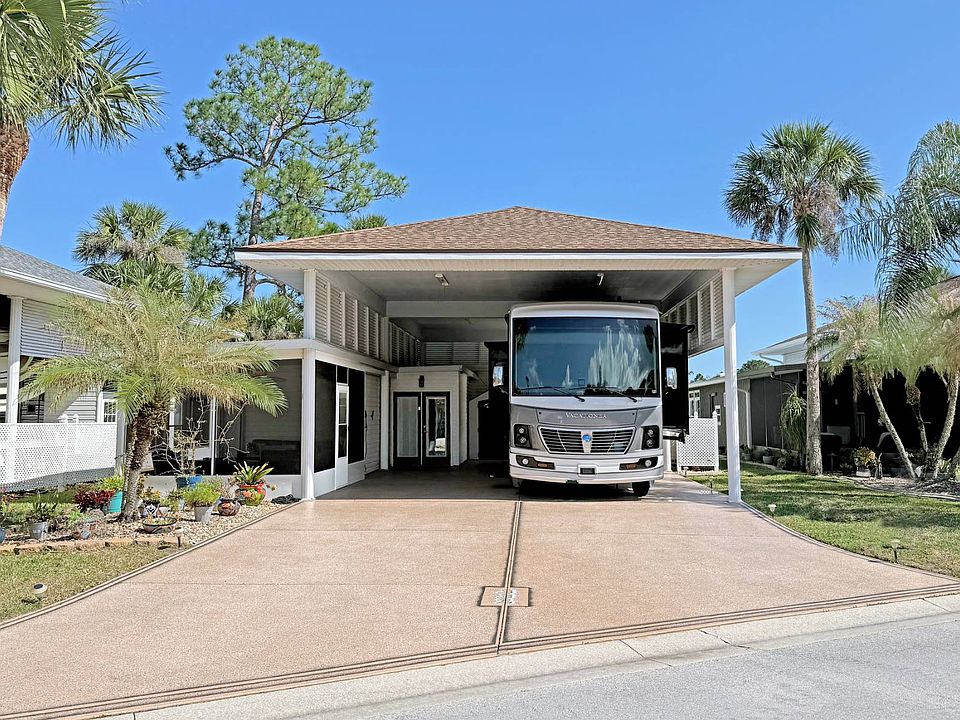 1st image of 332 Club Cove Dr