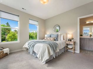 207 N Holland St, Portland, OR 97217