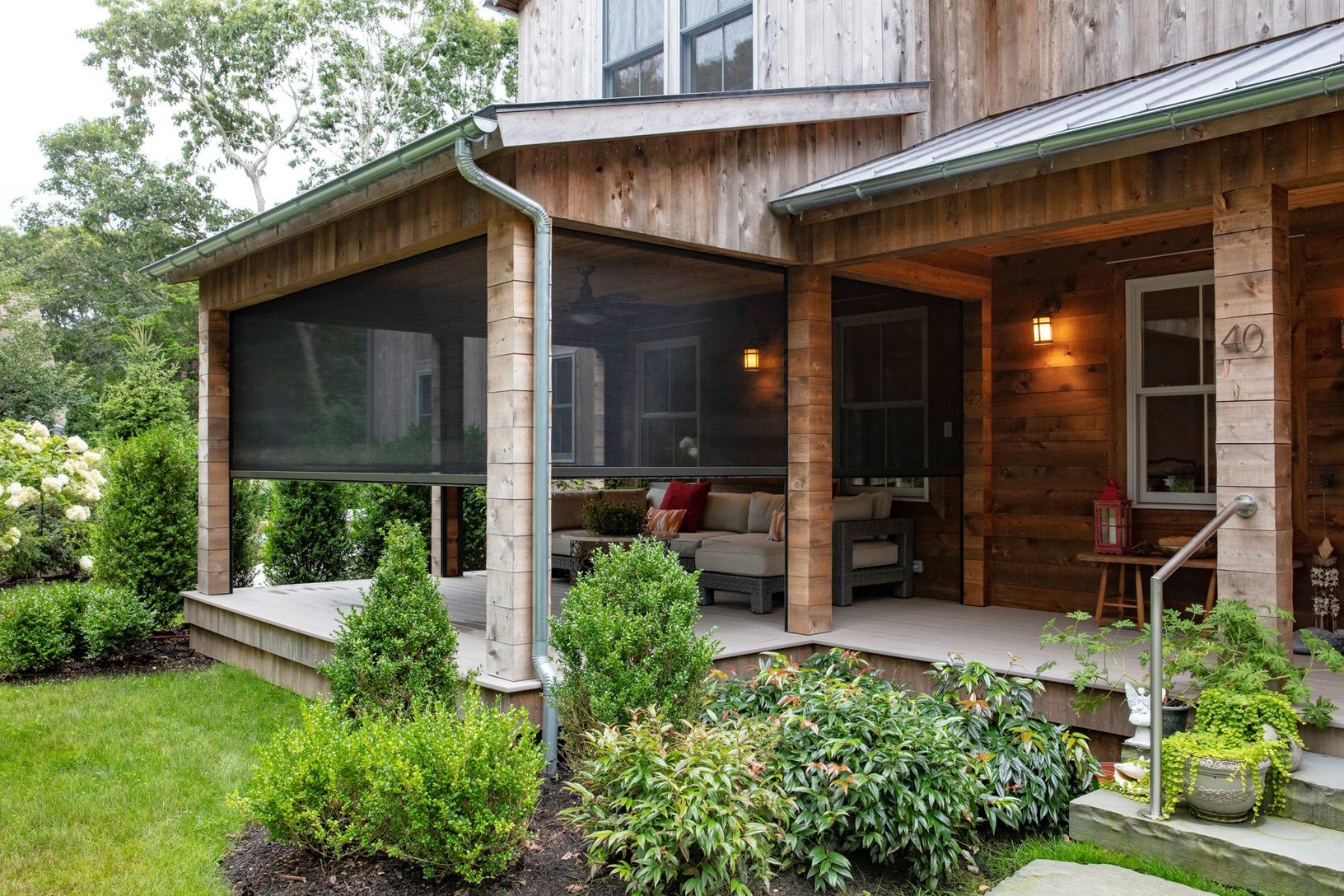 Porch w Automatic Screens
